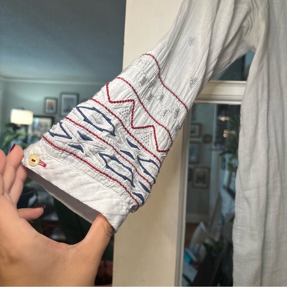 Johnny Was White Blouse with Red and Blue Embroidery - Picture 4 of 16